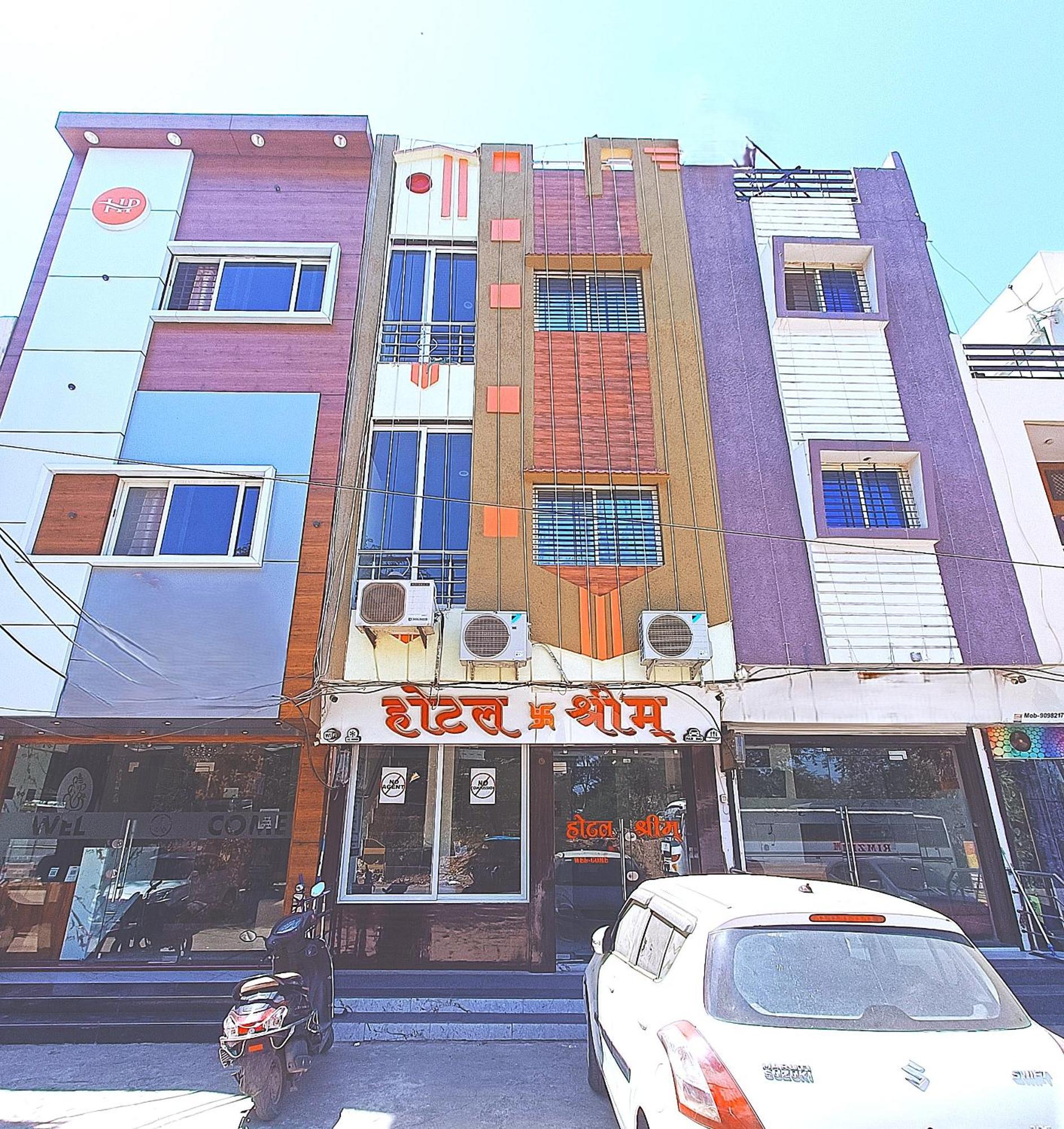 Hotel Shreem 우자인 외부 사진